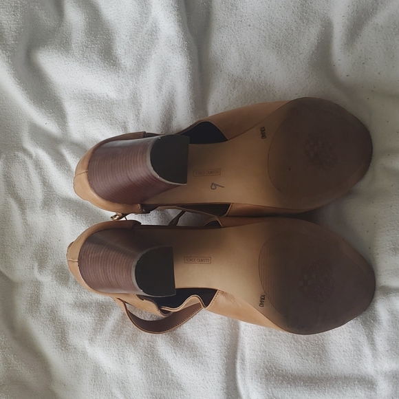 Vince Camuto open toe heels 👠 - Picture 5 of 12